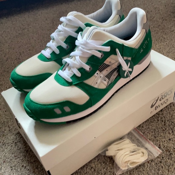 Asics - Picture 3 of 3